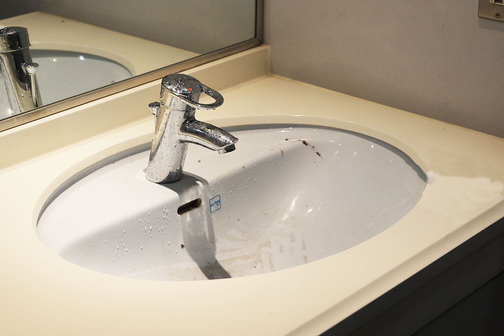 イーライフサポート　洗面台クリーニング