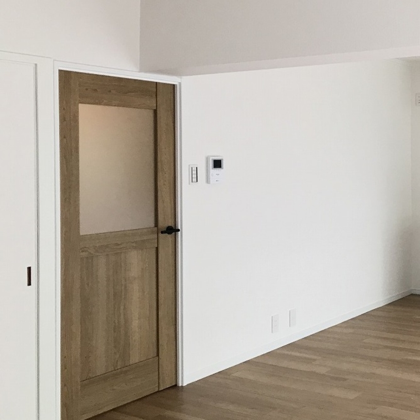 イーライフサポート　造作建具リフォーム後