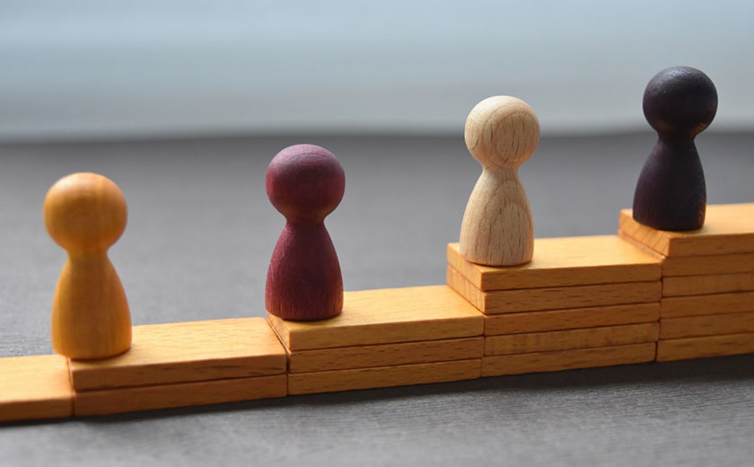 不動産投資とREIT（リート）のおすすめ人物像比較