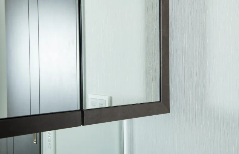 四方框付三面鏡｜エステムコート三田 ザ・クラブハウス｜兵庫県三田市｜エステム三田